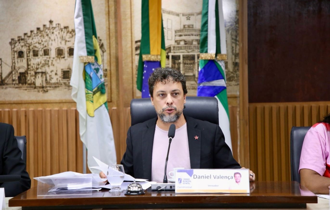 Daniel Valença rebate Nina e defende legado do PT na assistência social