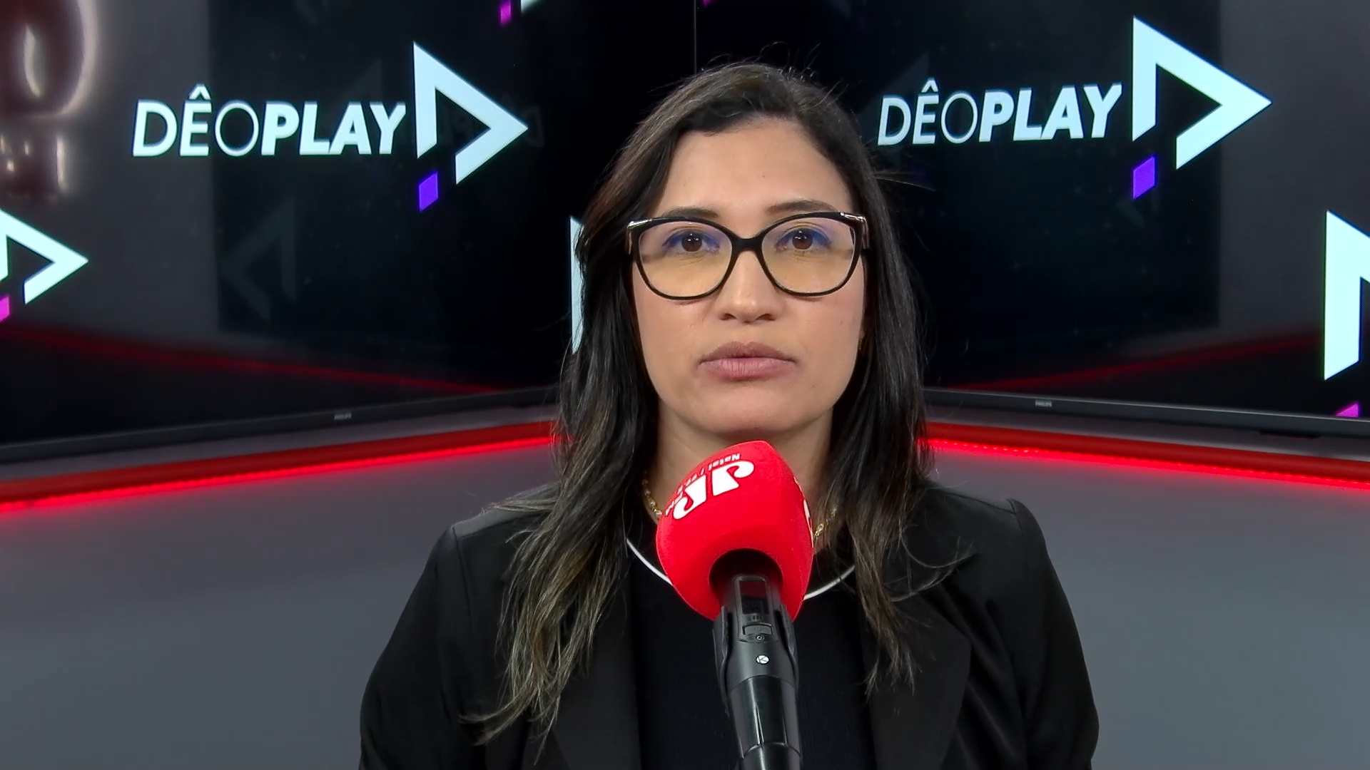 Dê o Play analisa articulações de Walter Alves, saída de Michelle do PL Mulher e nova pesquisa presidencial