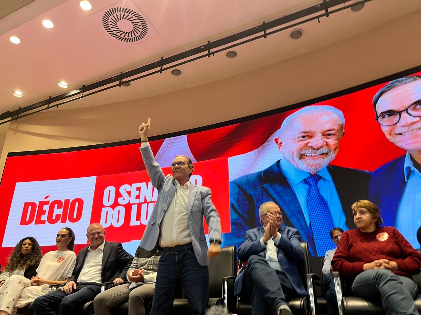 PT oficializa nome de Décio Lima como candidato ao Senado por SC