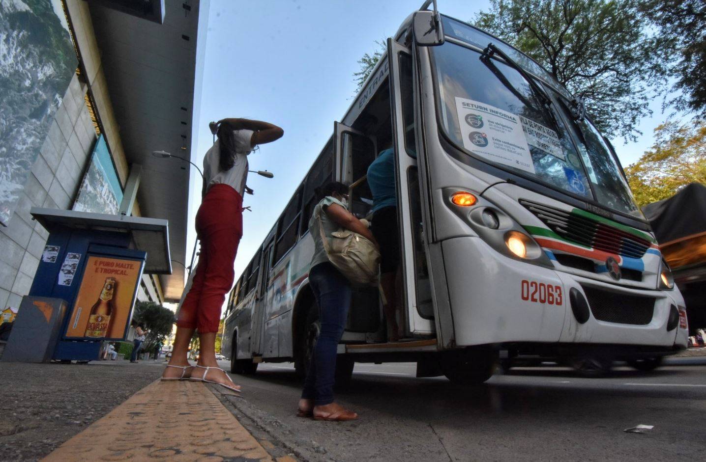 Prefeitura de Natal institui tarifa zero em linhas especiais de ônibus para o São João