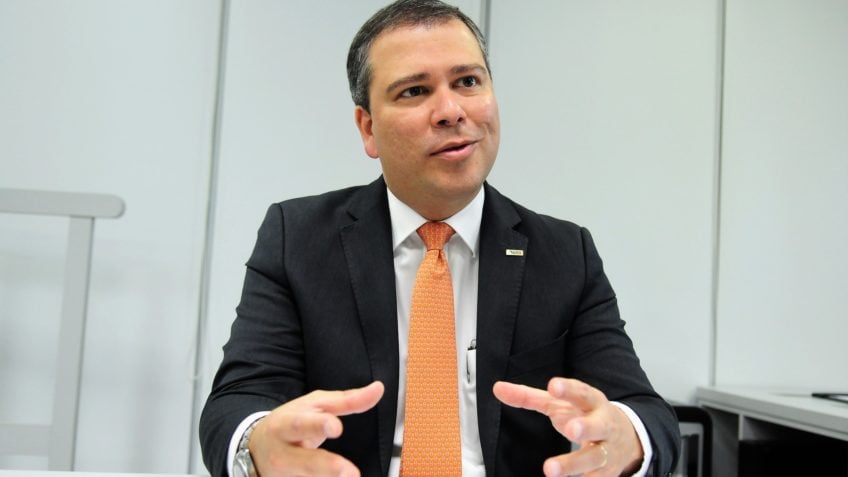 Defesa de Paulo Henrique Costa usa LAI para contestar recusa da PGR em delação
