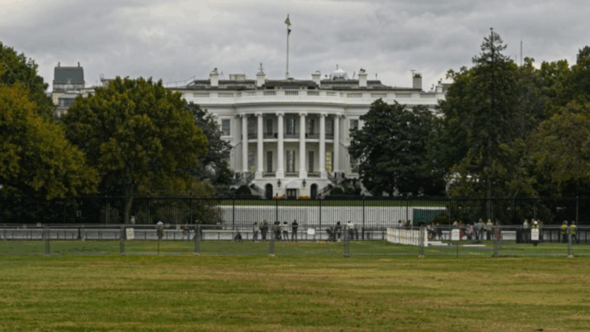 Deputados governistas se reúnem com políticos democratas em Washington