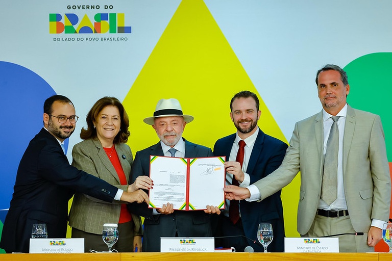 Governo amplia Desenrola e inclui classe média