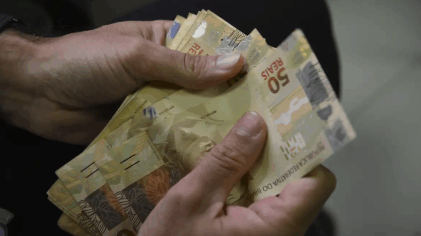 Desenrola facilita quitação de dívidas com mais de 17 mil operações usando FGTS