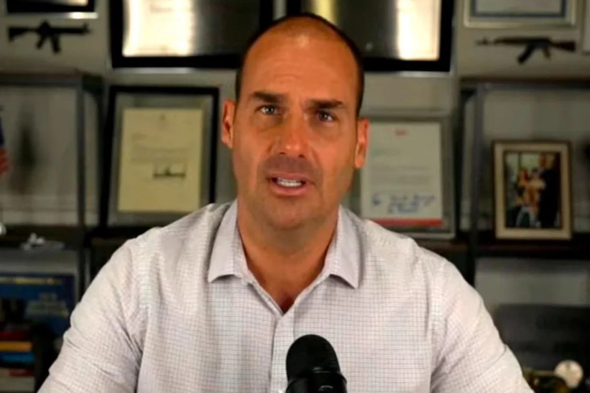 DPU pede pena menor para Eduardo Bolsonaro no STF, alegando contradição na decisão