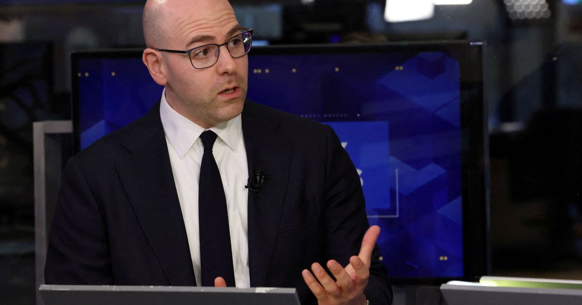 Fed diverge: Stephen Miran defende corte de juros para a economia