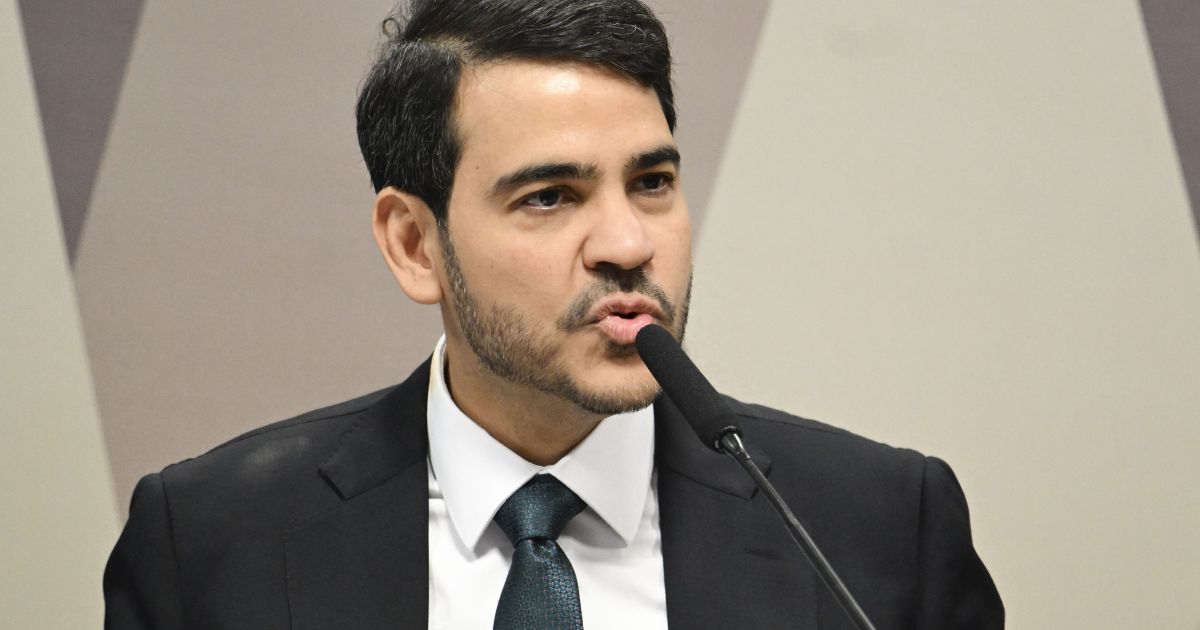 STF: Messias rejeita apelos populistas em sabatina