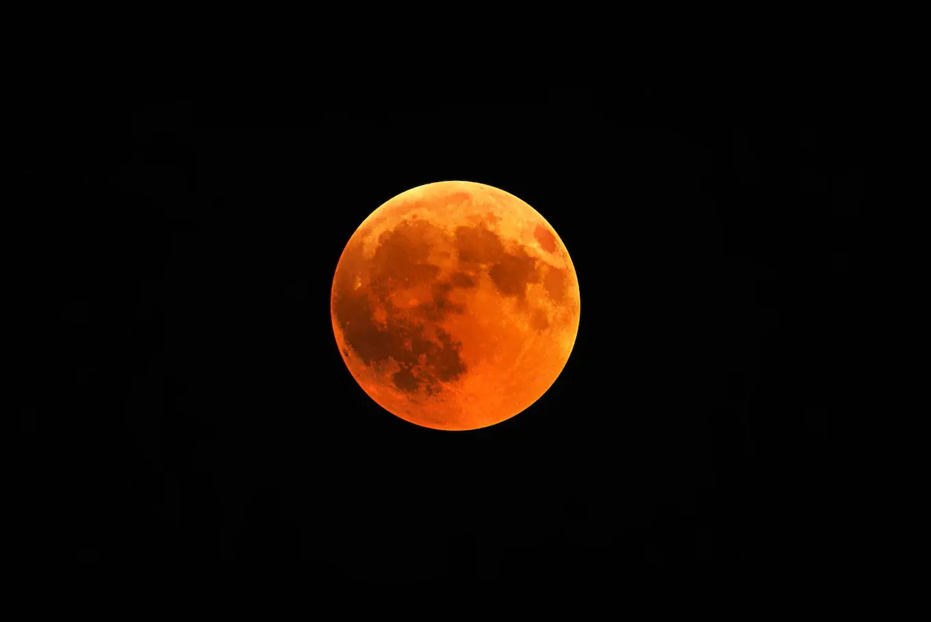 Eclipse lunar parcial cobrirá 93% da Lua em agosto