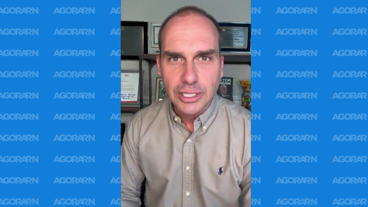 Eduardo Bolsonaro nega defender troca do Pix por Zelle e chama acusações de "patifaria"