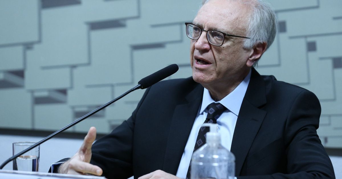 Diretor do BC afirma que choques externos não respondem à política monetária