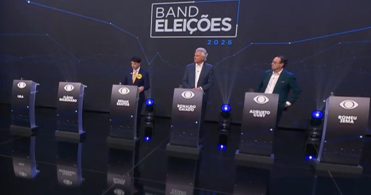 Debate presidencial na TV Bandeirantes tem ausências de Flávio Bolsonaro, Luiz Inácio Lula da Silva e Romeu Zema