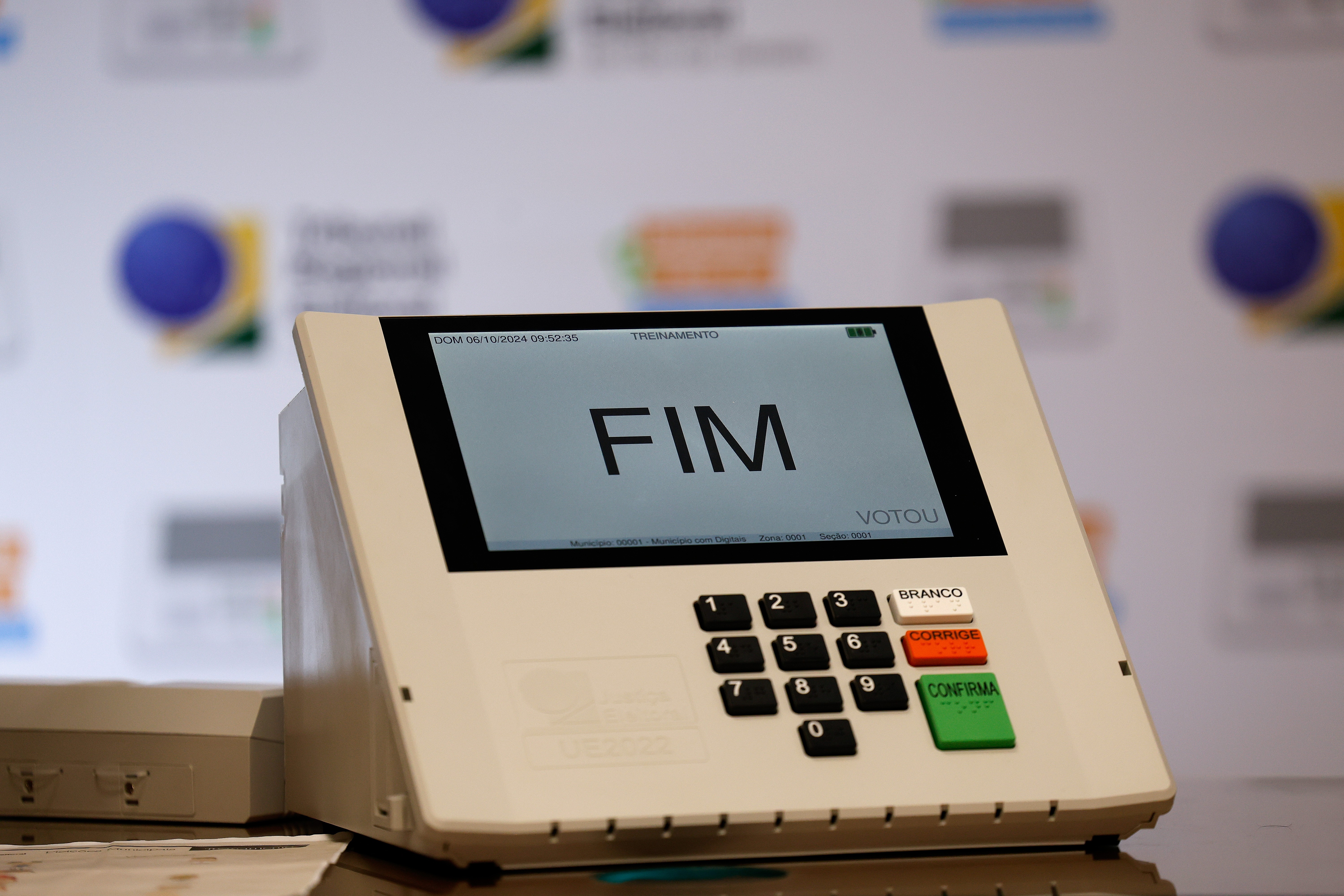 Partidos planejam gastar R$ 4,9 bilhões do Fundo Eleitoral em 2026