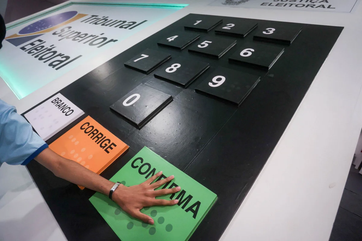 TSE registra 141 denúncias eleitorais em 2026, com 9 focadas no uso de IA