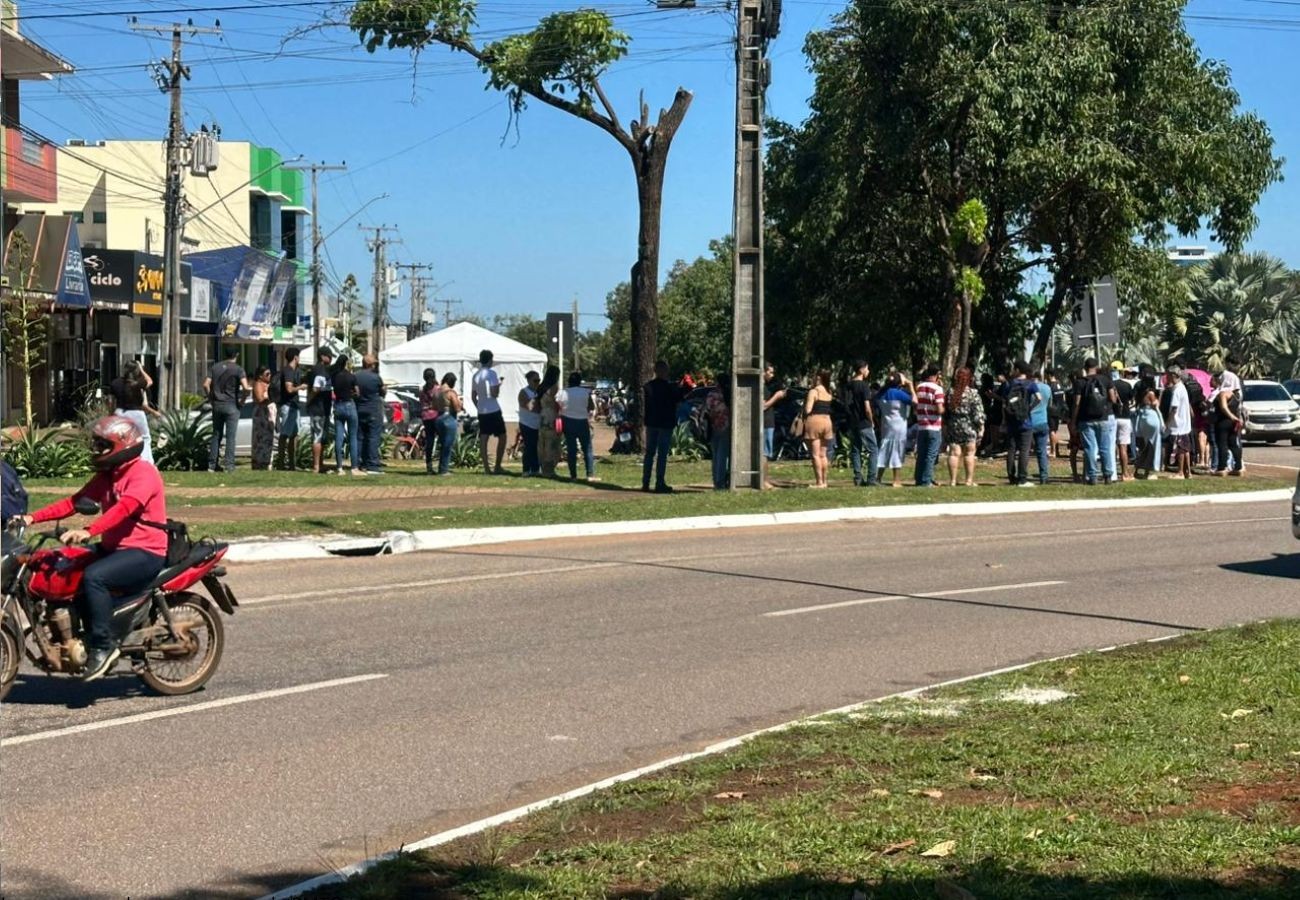 TRE-TO fecha cadastro eleitoral; eleitores correm contra o tempo