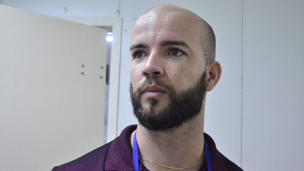 Elevadores quebrados causam transtornos no atendimento a pacientes no Hospital Walfredo Gurgel