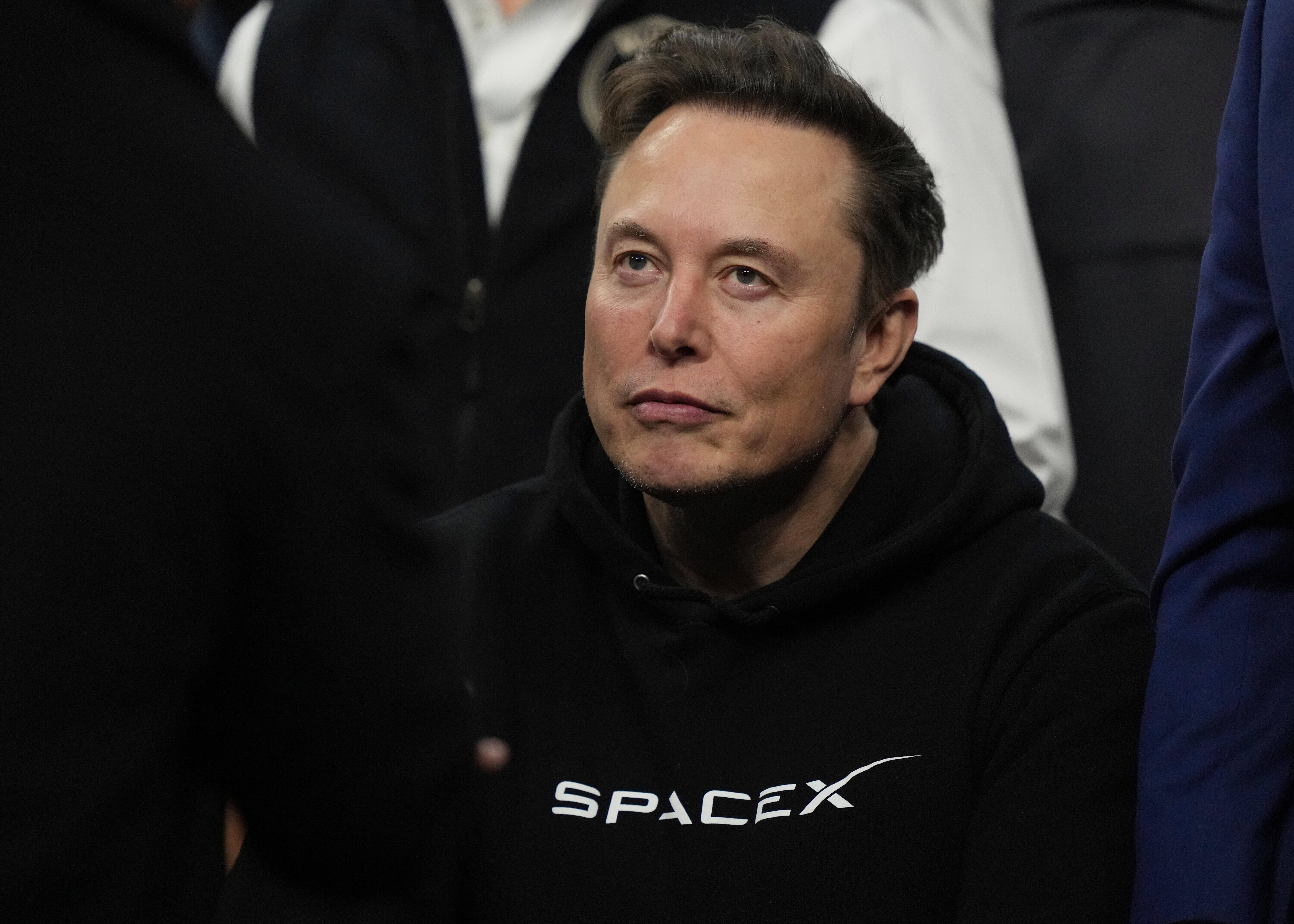 Elon Musk só receberá bônus da SpaceX se colonizar Marte