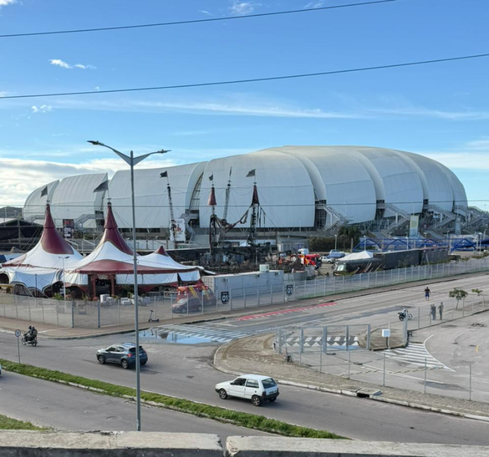 Circo do Tirú encara incêndio devastador, mas celebra "amor pela arte"