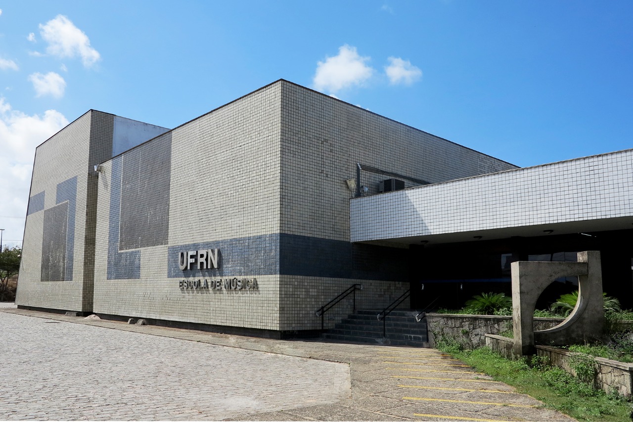 EMUFRN realiza recital com jovens pianistas em Natal