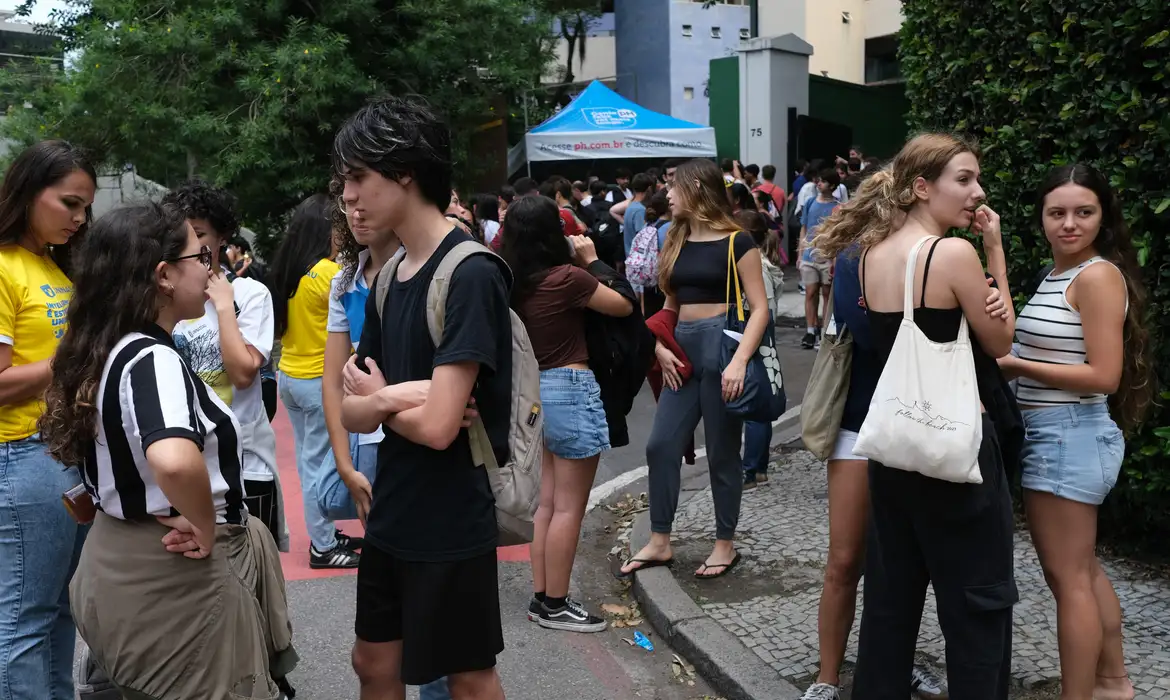 Enem 2026: Inscrições abertas nesta segunda-feira com prazo até 5 de junho