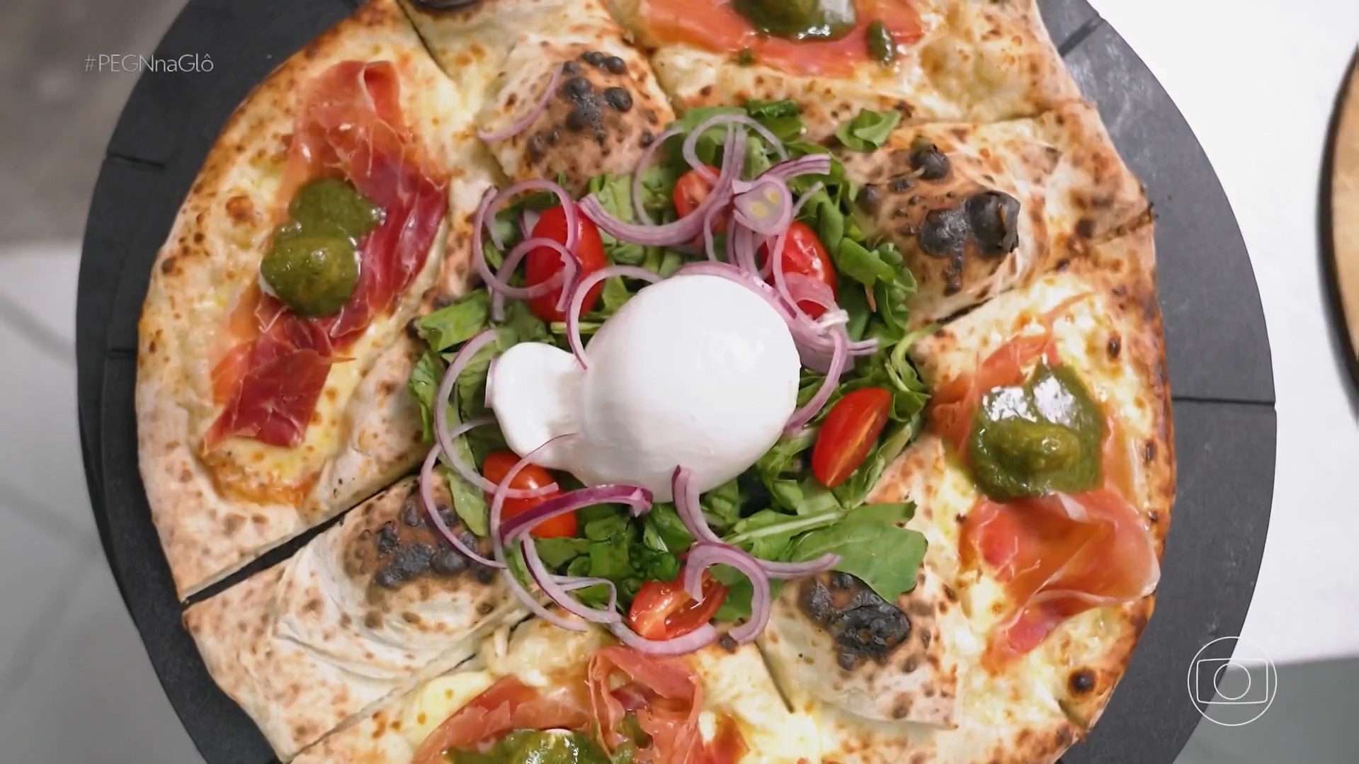 Engenheiro químico une paixão por pizza e rock em empreendimento de sucesso