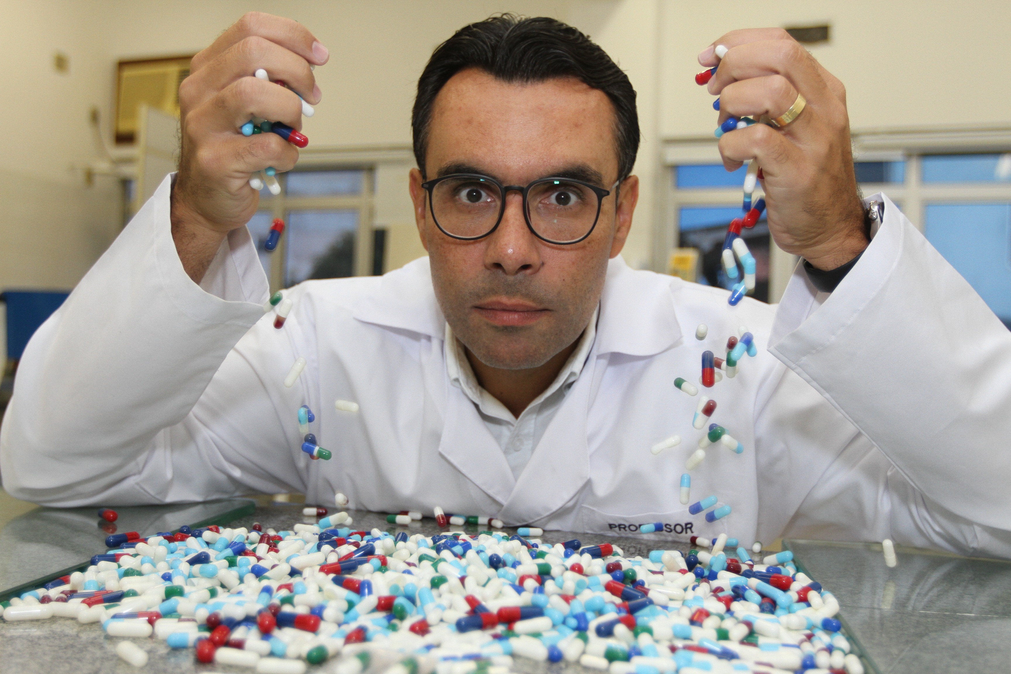Professor alerta para influência de medicamentos e suplementos em exames laboratoriais