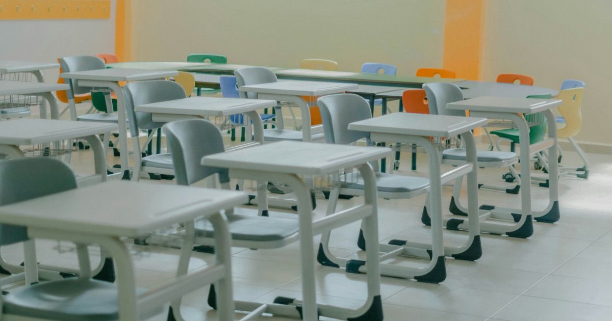 Senado decide novo cálculo para piso salarial de professores da educação básica pública, com reajuste de 5,4% em 2026