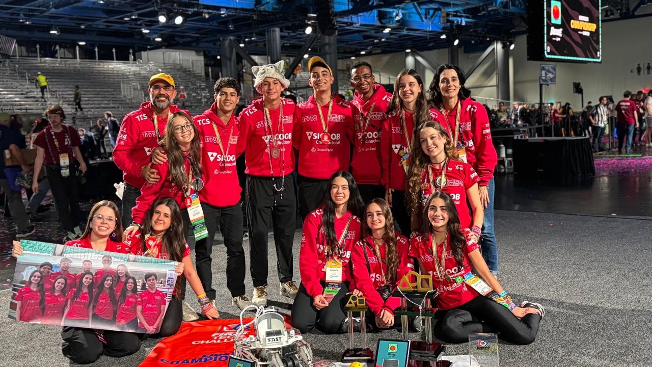 Mineiros conquistam robótica mundial