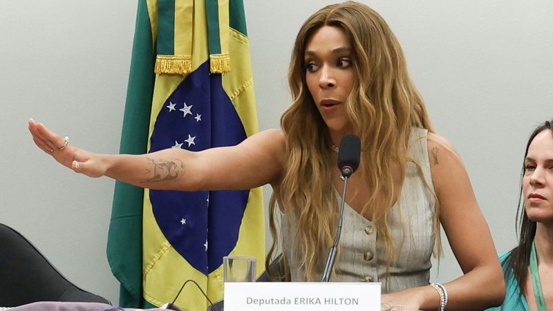 Erika Hilton descarta aumento da jornada com PEC do fim da escala 6x1