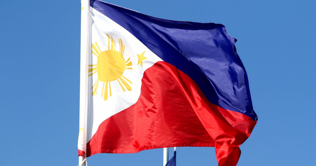 Estudante morre após ataque a tiros em escola nas Filipinas