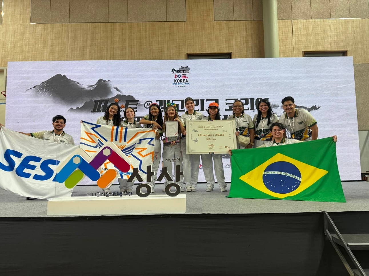 Estudantes do MA conquistam ouro em torneio mundial de robótica na Coreia do Sul