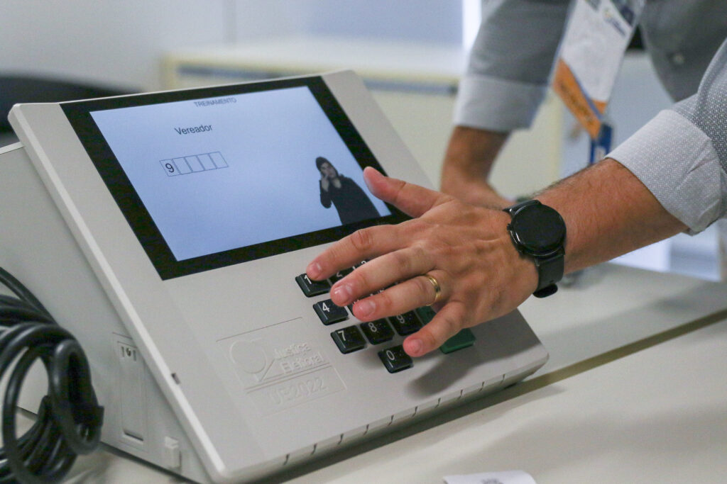 TRE-RN debate mudanças cruciais no sistema de registro de candidaturas para 2026