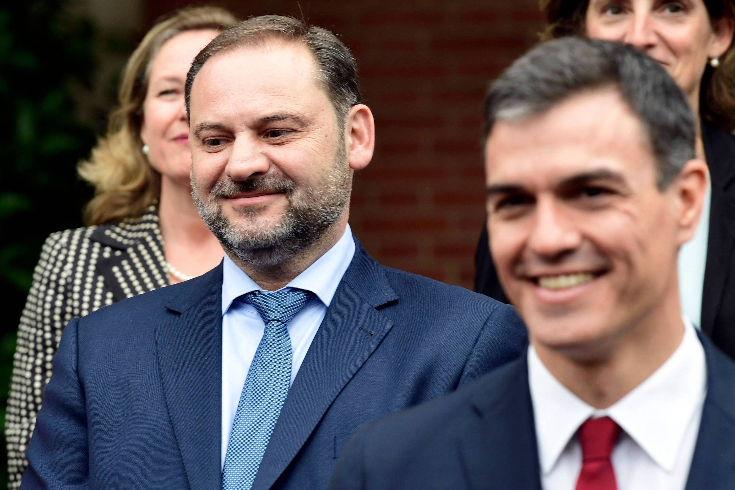 Ex-ministro de Sánchez condenado a 24 anos por corrupção e abre crise política na Espanha
