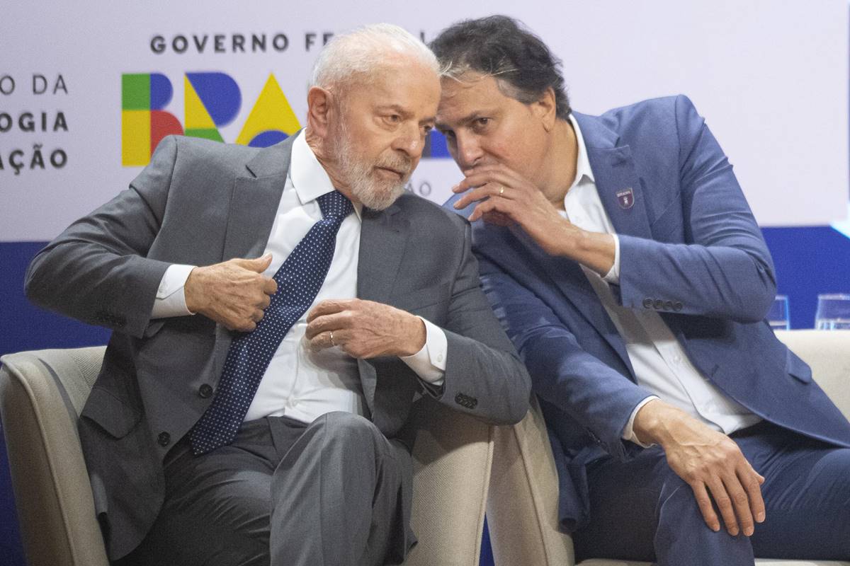 Ex-ministro petista contraria Lula e defende CV e PCC como terroristas