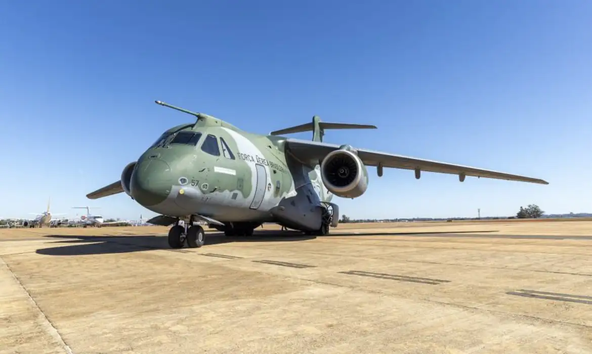 FAB envia avião com equipes de busca à Venezuela para ajudar vítimas de terremotos