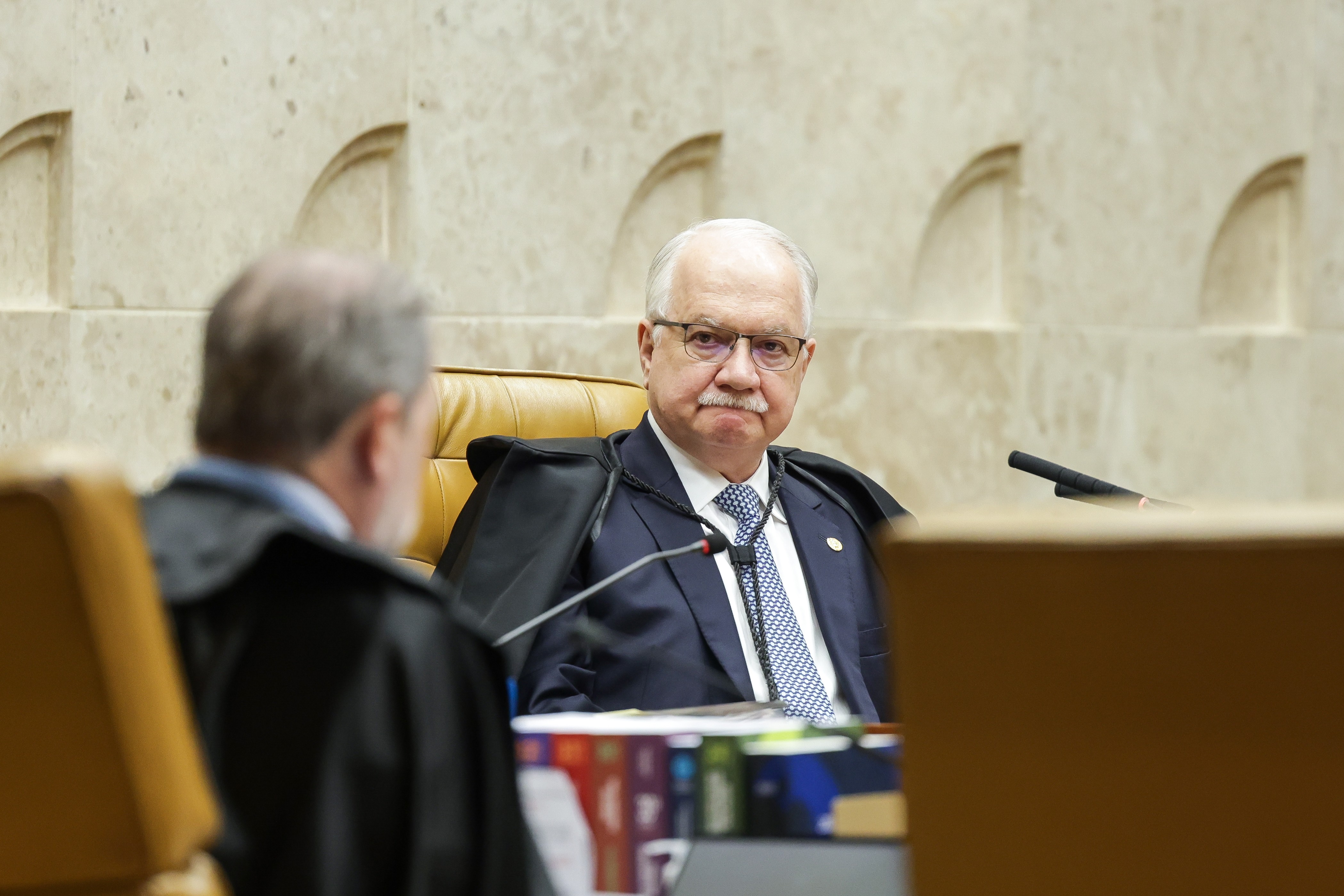 Fachin impulsiona súmula vinculante contra 'pautas-bomba' aprovadas no Legislativo