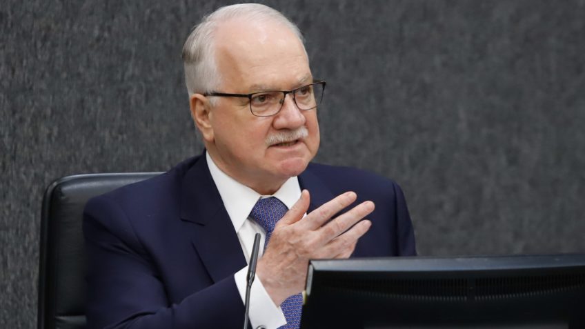 Fachin mantém decisão de Dino sobre eleição suplementar em Roraima
