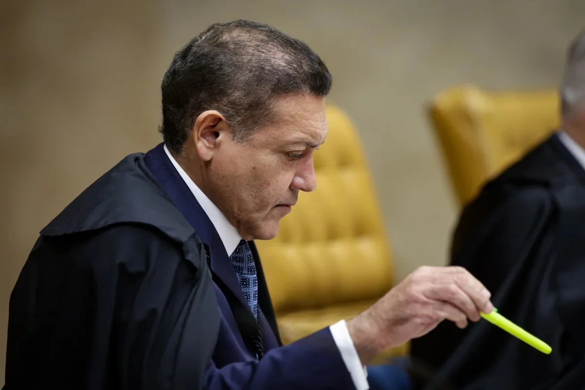 TSE enfrenta desafios críticos de segurança e integridade para as eleições de 2026