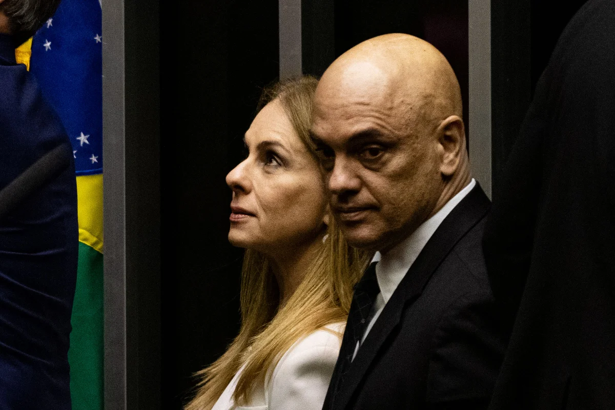 Família de Moraes processa senador por associá-la falsamente ao PCC