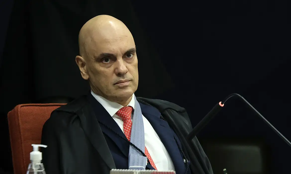 Família de Moraes processa senador Vieira por danos morais