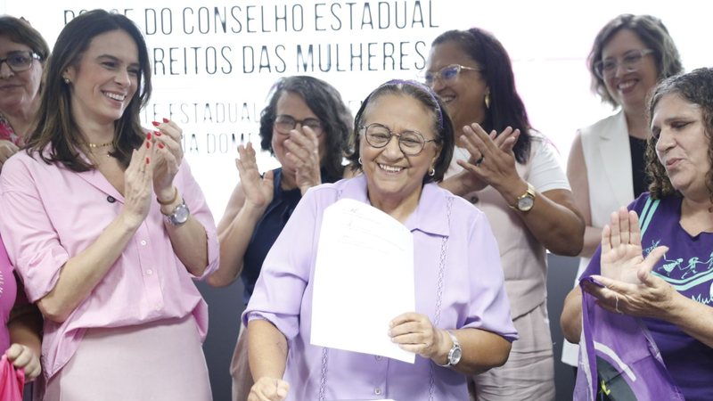 Fátima Bezerra empossa novas conselheiras e fortalece combate à violência contra a mulher no RN