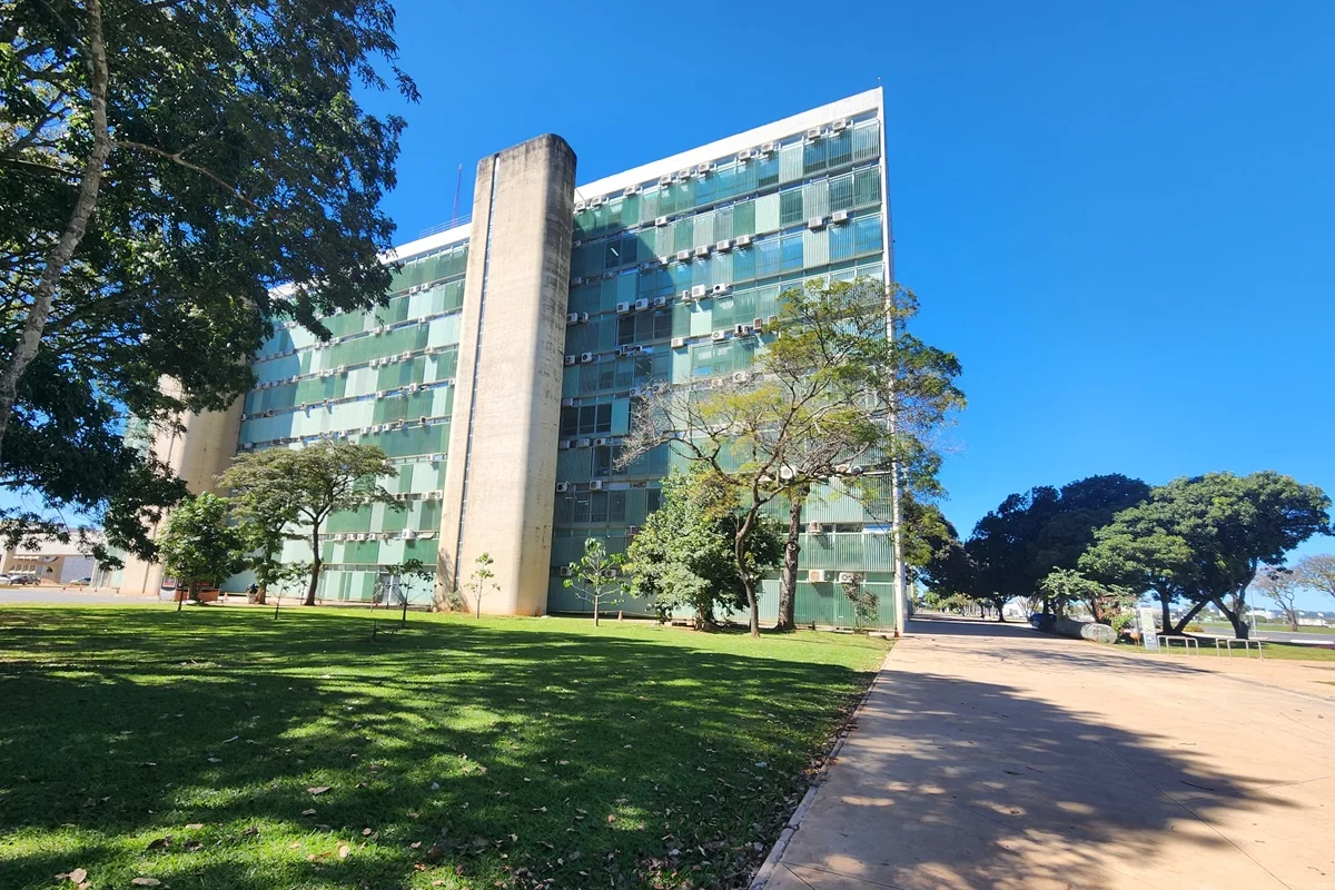 Ministério da Fazenda registra alta adesão ao home office, ficando em segundo lugar entre grandes órgãos