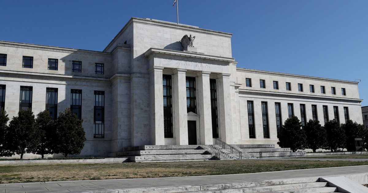 Autoridades do Fed alertam: corte de juros não é mais viável