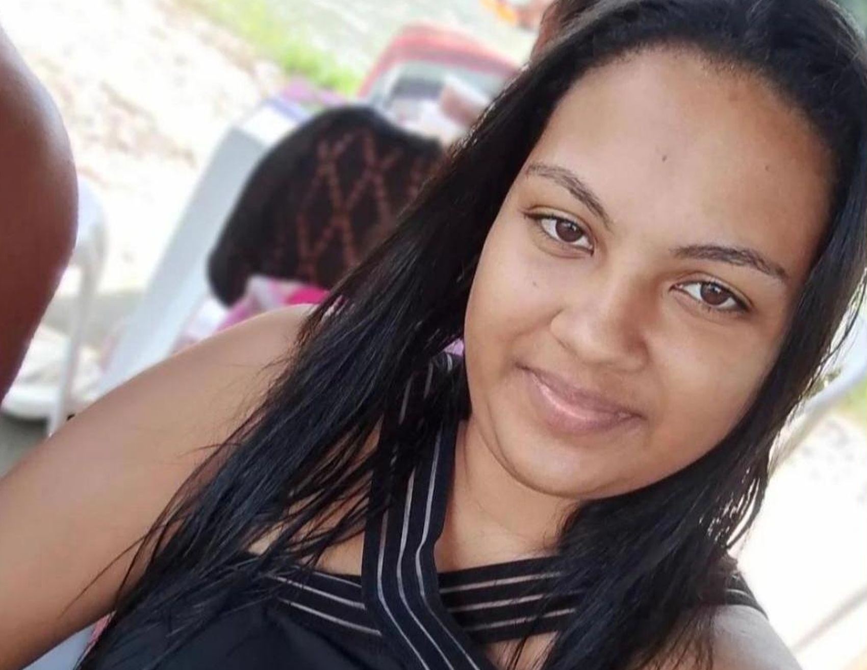 Marido esfaqueia e mata a esposa em Capela; homem está foragido