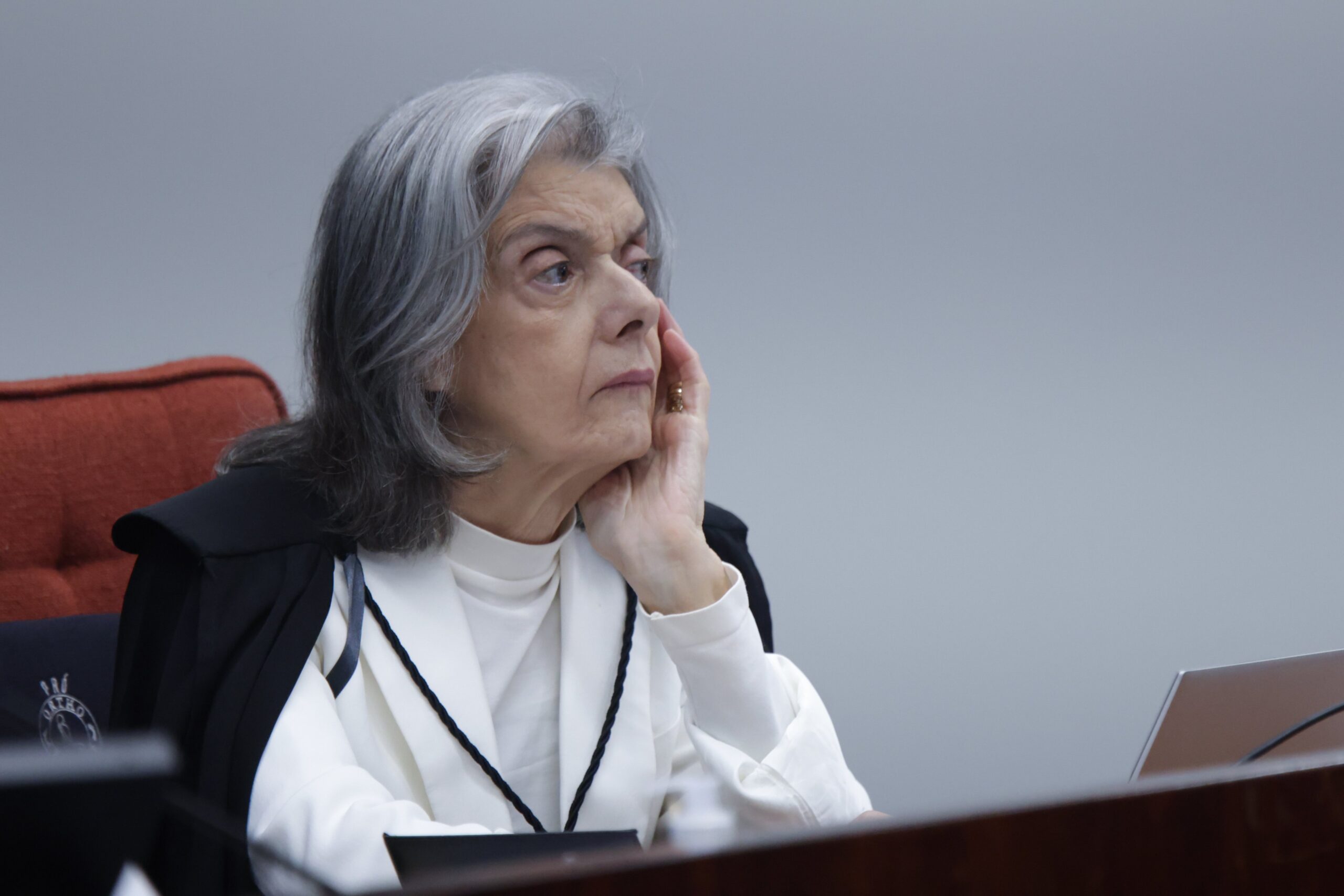 STF sob pressão por revisão da Lei da Ficha Limpa
