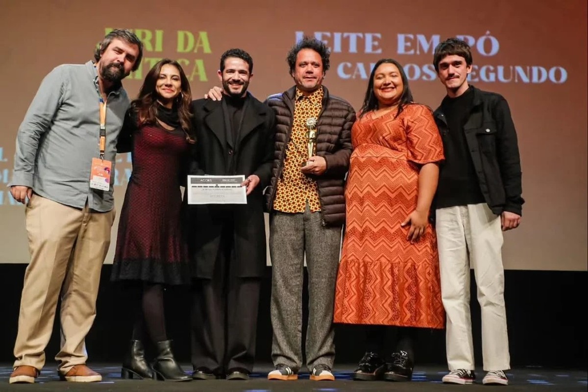 Filme potiguar Leite em Pó conquista três prêmios no Festival de Gramado