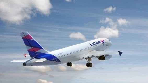 LATAM CEO alerta: Fim da escala 6x1 pode derrubar voos internacionais