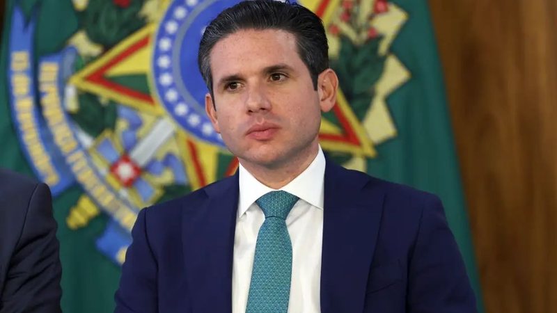 Câmara decide votar fim da escala 6x1 na terça-feira (16) após pressão de Hugo Motta