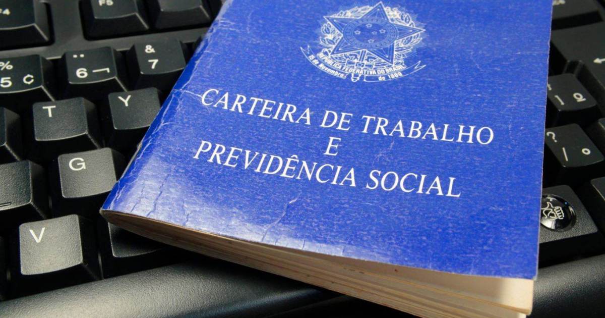 Fim da escala 6x1 abalará o setor de shoppings, prevê Abrasce