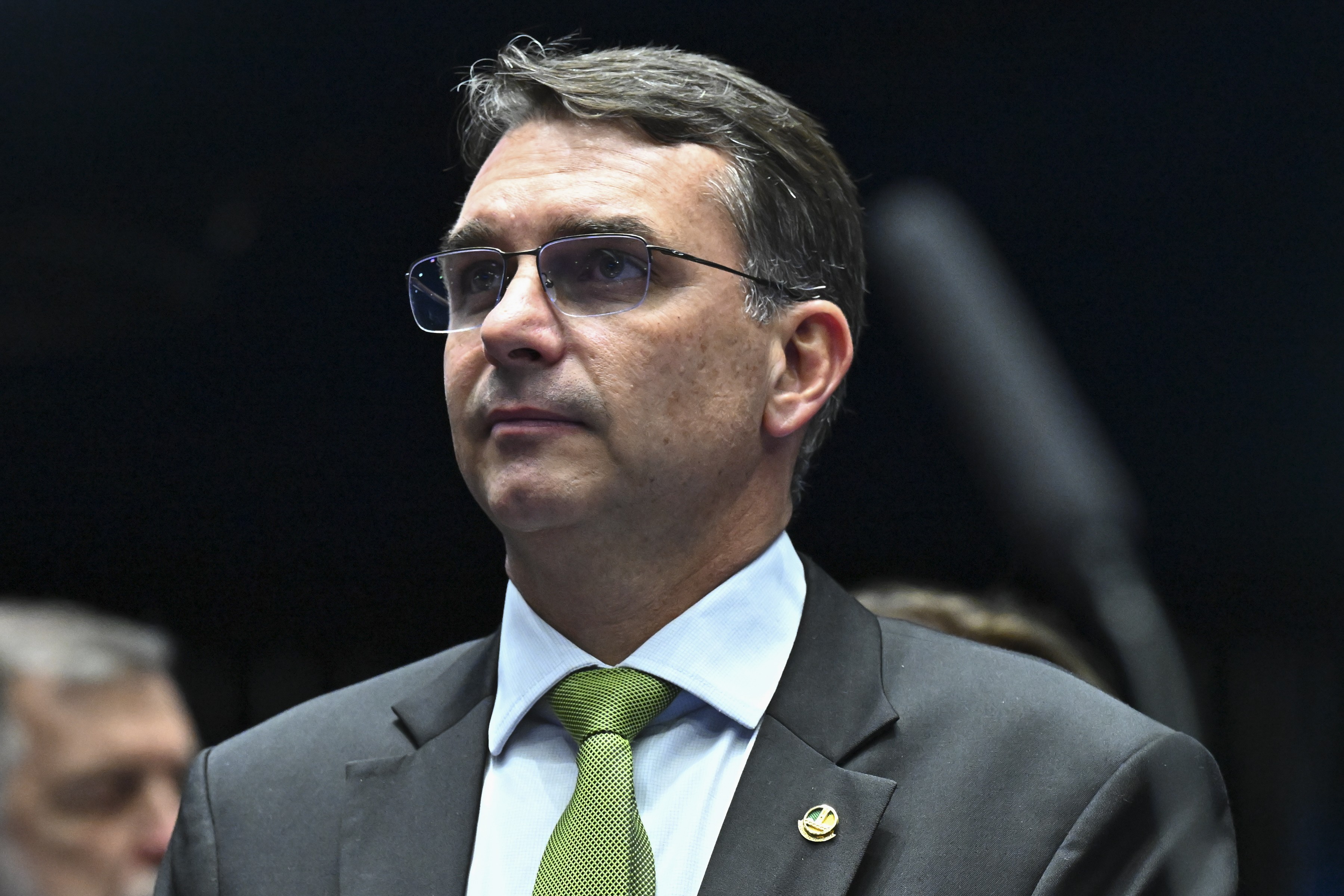Flávio Bolsonaro critica decisões monocráticas do STF