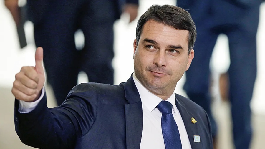 Flávio Bolsonaro declara crise com Michelle Bolsonaro superada e foca em 2026